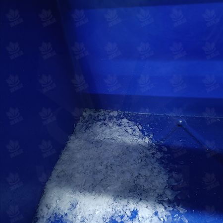 鳞片冰