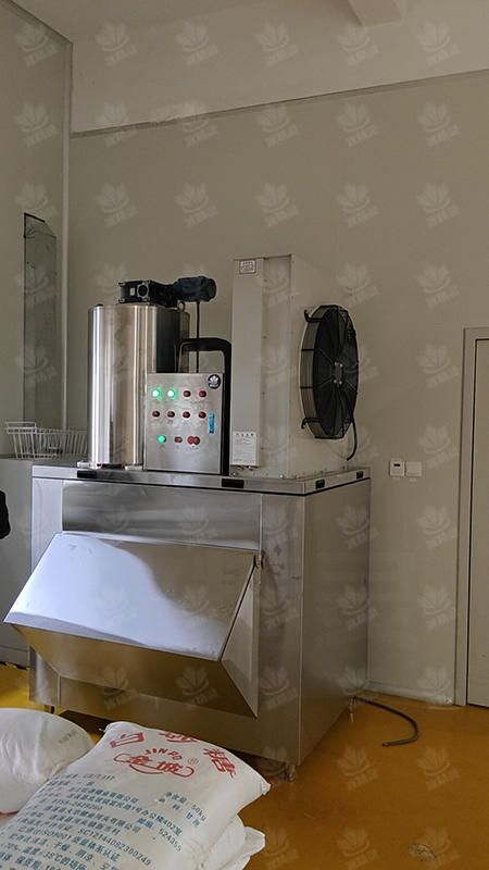 2吨片冰制冰机交付浙江嘉兴市嘉善县《香派食品有限公司》