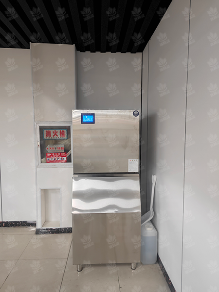 400公斤片冰制冰机交付江苏省南通市如东县双甸镇《文峰超市》